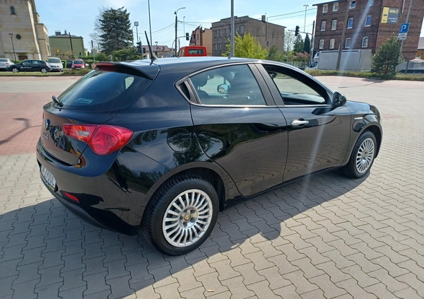 Alfa Romeo Giulietta cena 39900 przebieg: 127000, rok produkcji 2014 z Pakość małe 562